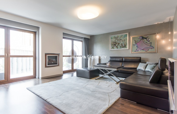Dwupoziomowy ekskluzywny apartament blisko centrum