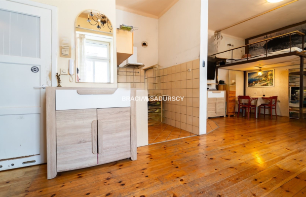 Przestronne studio z antresolą bl. Dworca Głównego