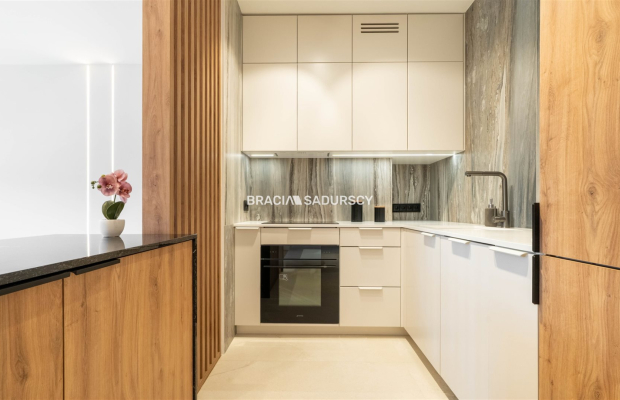 Wola Justowska apartament z miejscem postojowym 