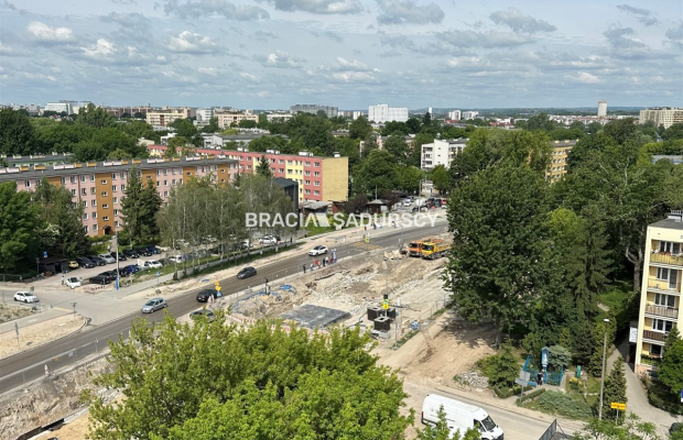 Panorama miasta, dwa pokoje, inwestycja