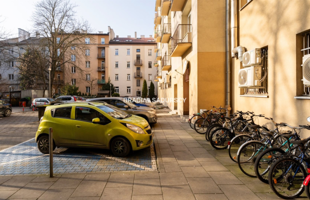 Kraków, Krowodrza ul. Królewska 2-pokojowe mieszkanie o powierzchni 51,83 m2. Na sprzedaż mieszkanie zlokalizowane w Krakowie u
