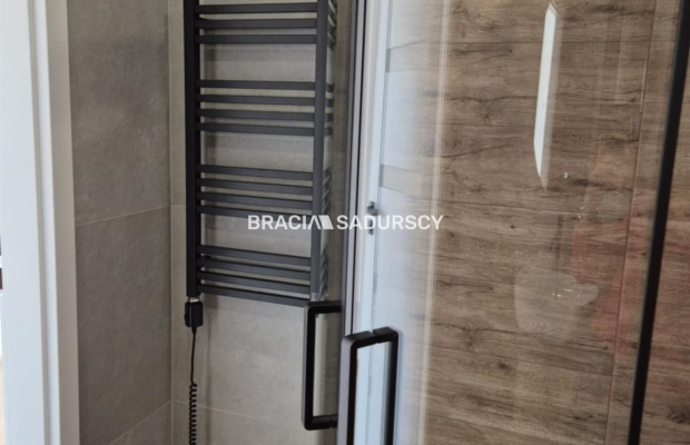 Mam przyjemność zaoferować Państwu lokal typu studio w świeżo wyremontowanym apartamentowcu dzielnica Zakrzówek- Dębniki w Krak