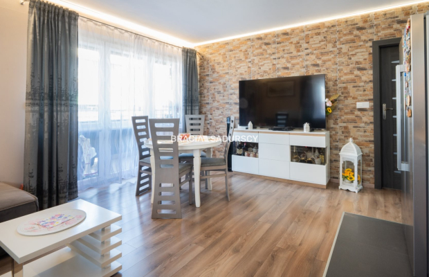Na sprzedaż: 3-pokojowe mieszkanie - 51,03 m² | Kraków, ul. Niebyła (Wzgórza Krzesławickie)   

   

 Mam przyjemność zaprezent