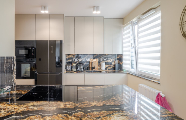 4 pok. mieszkanie 79 m² z klimatyzacją, ul. Fredry