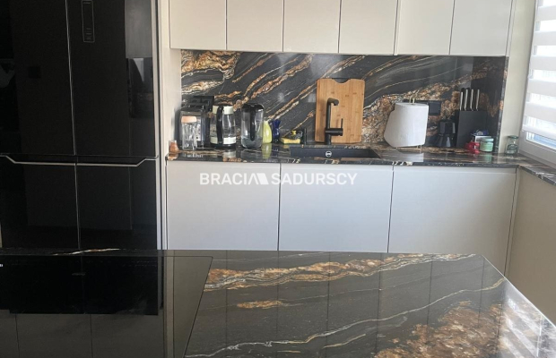 4 pok. mieszkanie 79 m² z klimatyzacją, ul. Fredry