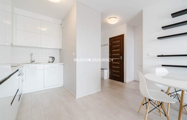 Mieszkanie 2 pok. 38 m² – Kordiana, komunikacja