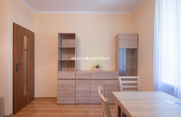 1-POK + KUCHNIA 31M2 OS WILLOWE NOWA HUTA PIWNICA