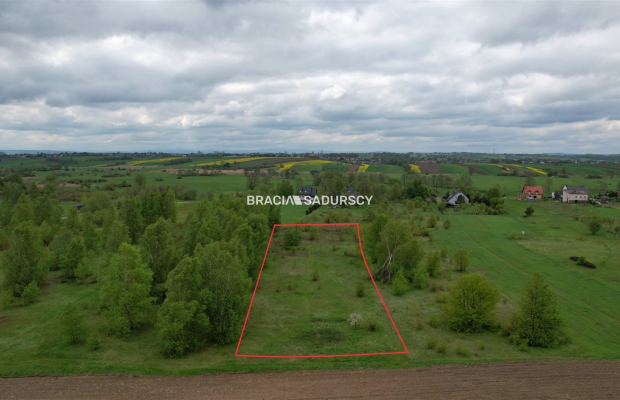 Działka produkcyjno – usługowa w Mnikowie