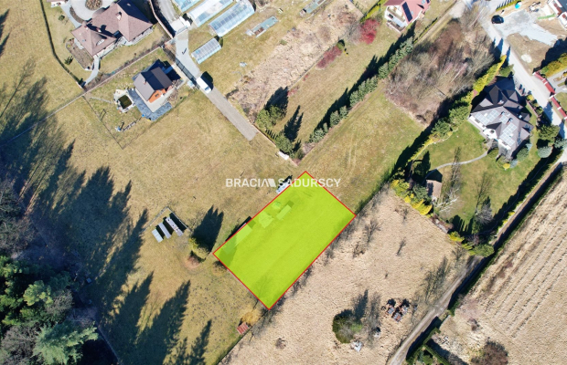 Urokliwa działka budowlana 677 m² w Osieczanach - enklawa przy lesie     

 Oferujemy na sprzedaż działkę budowlaną o powierzch