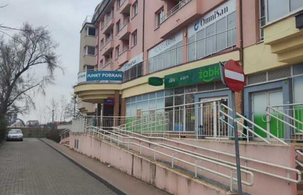 Przestronny lokal na usługi i handel we Wrocławiu