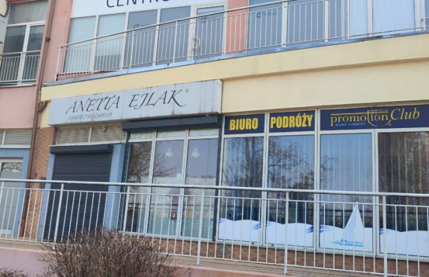 Przestronny lokal na usługi i handel we Wrocławiu