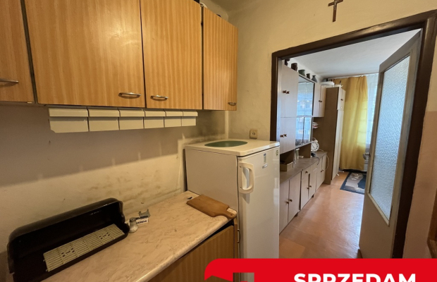 Kawalerka 25 m2 (2-gie piętro) w centrum Puław.