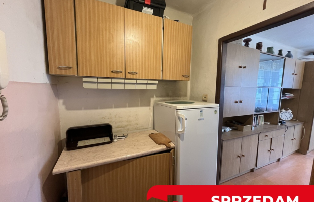 Kawalerka 25 m2 (2-gie piętro) w centrum Puław.