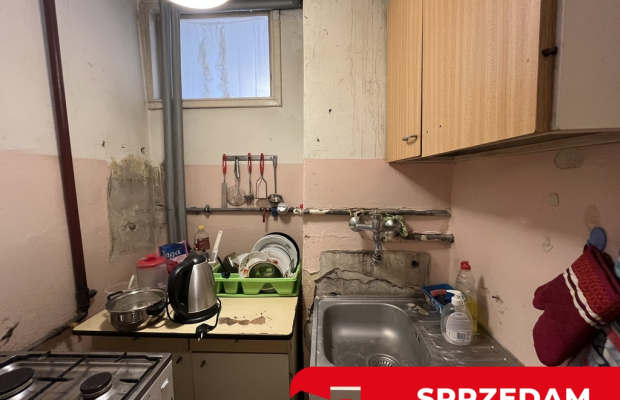 Kawalerka 25 m2 (2-gie piętro) w centrum Puław.