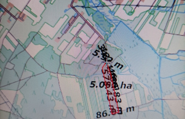 Działka leśna 3,90 ha w Brodach  gm. Pierzchnica.