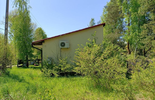 Dom na działce 4200 m2 w Gródku gm. Policzna.