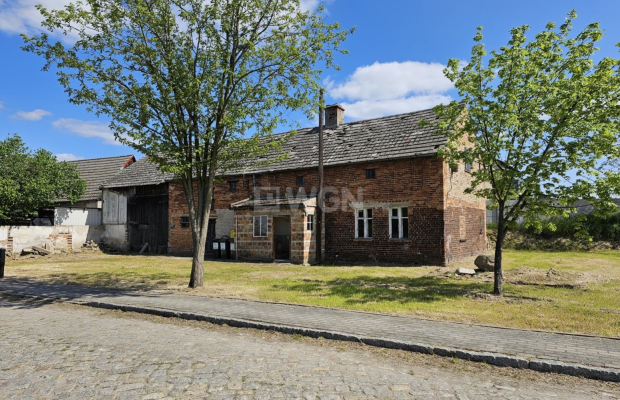 Chełmek, dom, działką o powierzchni 11 ar, sprzedam, cena 129 000 zł.  
  
Zapraszam do zapoznania się z ofertą sprzedaży domu 