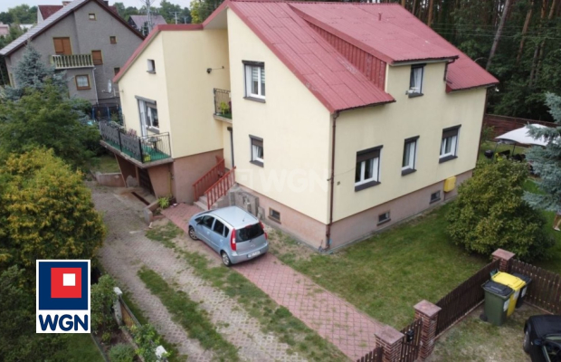 Nowa Sól, dom wolnostojący, działka 780 m2, 7 pokoi, sprzedam, 700 000 zł.  
  
REZERWACJA  
  
  
Przedstawiam Państwu ofertę 