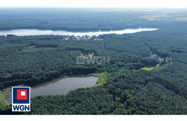 Lubiatów, blisko jeziora, działka usługowo-turystyczna, 7344 m2, cena 649 000 zł, sprzedam.  
  
Ośrodek składa się z działki o