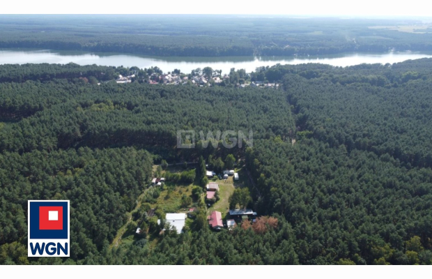 Lubiatów, blisko jeziora, działka usługowo-turystyczna, 7344 m2, cena 649 000 zł, sprzedam.  
  
Ośrodek składa się z działki o