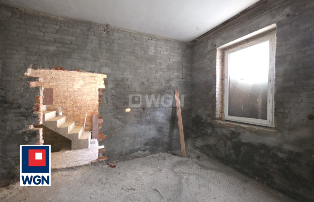 Przemków, kamienica, cena 185 000 zł, sprzedam.  
  
Na sprzedaż kamienica zlokalizowana w Przemkowie z piwnicą i użytkowym pod