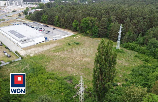 Nowa Sól, grunt inwestycyjny, 5060 m2, cena 1 265 000 zł, sprzedam.  
  
Na sprzedaż grunt inwestycyjny na obrzeżach Nowej Soli