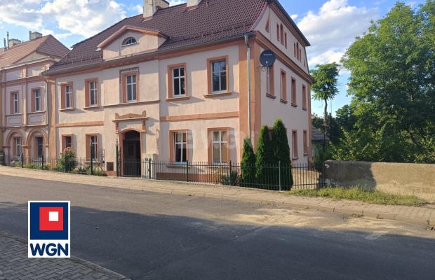 Bytom Odrzański, mieszkanie, 3 pokoje, 70,43 m2, cena 159 000 zł, do remontu, sprzedam.  
  
Zapraszam do zapoznania się z ofer