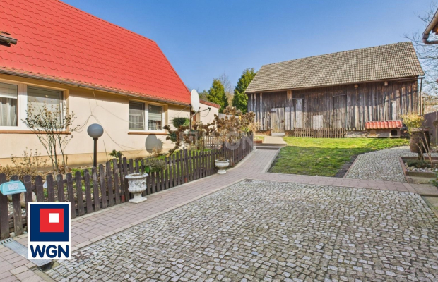 Popęszyce, gmina Nowe Miasteczko, Dom wolnostojący, działka 88 ar, zabudowanie gospodarcze, sprzedam, cena 700 000 zł.  
  
Zap