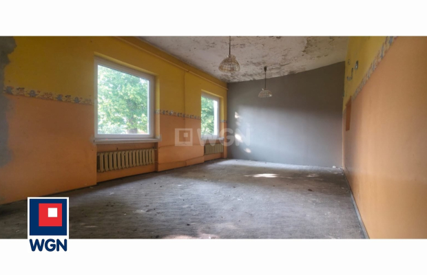 Bobrowniki, gmina Otyń, lokal mieszkalny. mieszkanie, 84 m2, do remontu, sprzedam, 150 000 zł. 
 
Zapraszam do zapoznania się z