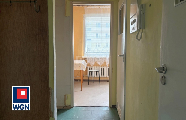 Nowa Sól, mieszkanie 1 pokój, 30,8 m2, sprzedam, cena 175 000 zł.  
  
CENA DO NEGOCJACJI!  
  
Oferuję na sprzedaż kawalerkę w