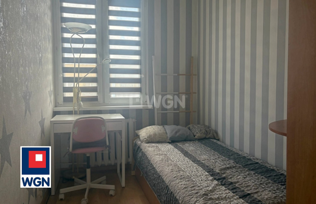 Nowa Sól, mieszkanie, 3 pokoje, 50,8 m2, sprzedam, cena 349 000 zł.  
  
Oferuję na sprzedaż rozkładowe mieszkanie w bloku przy