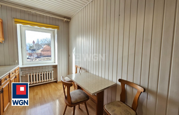 Kożuchów, mieszkanie z ogródkiem, 2 pokoje, 170 m2, sprzedam 180 000zł.  
  
Przedmiotem sprzedaży jest przestronne, bezczynszo