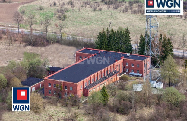 Lidzbark Warmiński, budynek biurowo-techniczny z dużą działką inwestycyjną, sprzedam, 4 100 0000 zł, netto.  
  
Duża działka i