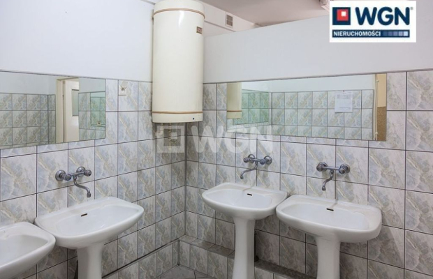 Olsztyn, budynek biurowy, dom mieszkalny, 1102 m2, sprzedam, 1 520 000 zł, netto.  
  
Kompleks budynków pod działalność gospod