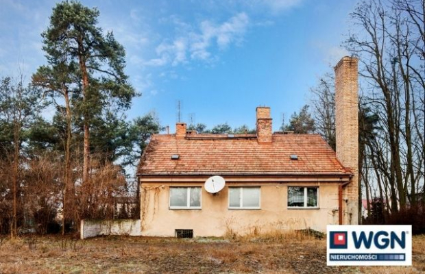 Szczecin, budynki mieszkalne, 621 m2, działka 13 000 m2, sprzedam, 2 260 000 zł netto.  
  
Na sprzedaż kompleks budynków miesz