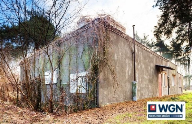 Szczecin, budynki mieszkalne, 621 m2, działka 13 000 m2, sprzedam, 2 260 000 zł netto.  
  
Na sprzedaż kompleks budynków miesz