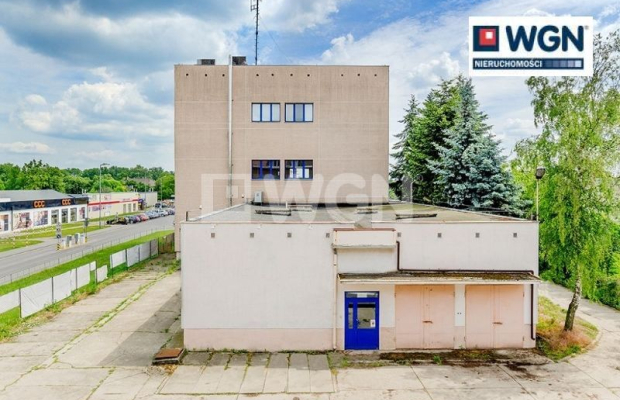 Kościan, budynek biurowo-techniczny, 1780 m2, sprzedam, 770 000 zł netto.  
  
Przedmiotem sprzedaży jest prawo użytkowania wie