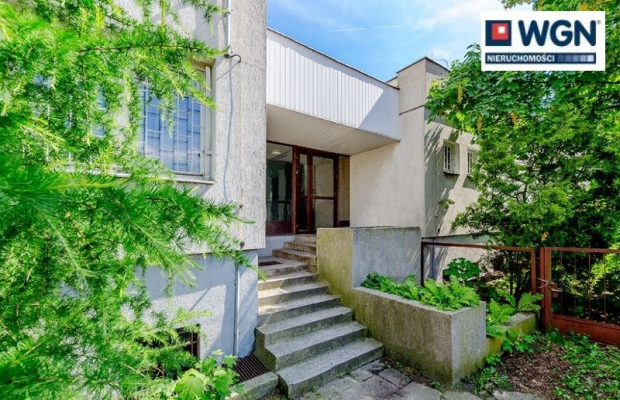 Gostyń, budynki biurowo - magazynowe, 1758 m2, sprzedam, 820 000 zł netto.  
  
Przedmiotem sprzedaży jest prawo użytkowania wi