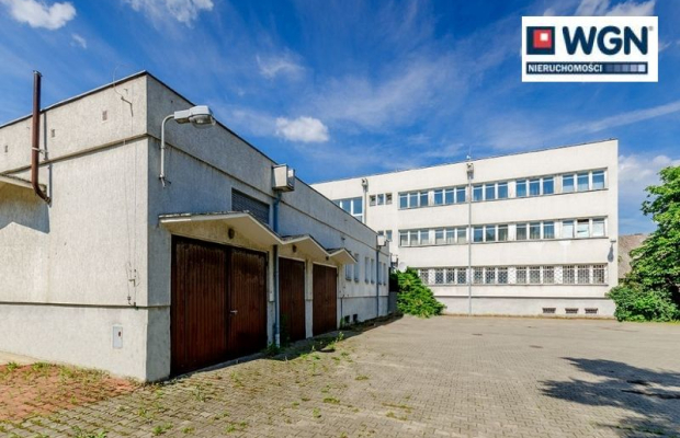 Gostyń, budynki biurowo - magazynowe, 1758 m2, sprzedam, 820 000 zł netto.  
  
Przedmiotem sprzedaży jest prawo użytkowania wi