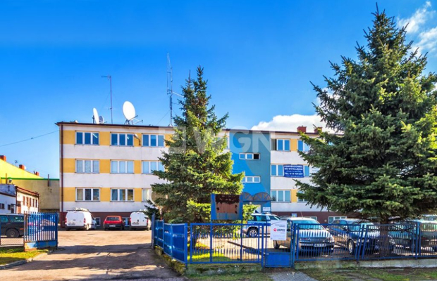 Gostynin, budynek biurowo-techniczny, 1421 m2, sprzedam, 970 000 zł, netto.  
  
Budynek biurowy na dużej działce w centrum mia