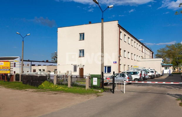 Ostrołęka, budynek biurowo-techniczny, 1729 m2, sprzedam, 1 150 000 zł, netto.  
  
Przedmiotem sprzedaży są dwie nieruchomości