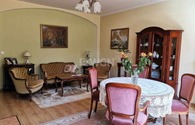 Polkowice, dom, 165 m2, 5 pokoi, 1 250 000 zł, sprzedam.  
  
Na sprzedaż dom wolnostojący, z poddaszem użytkowym, wybudowany w