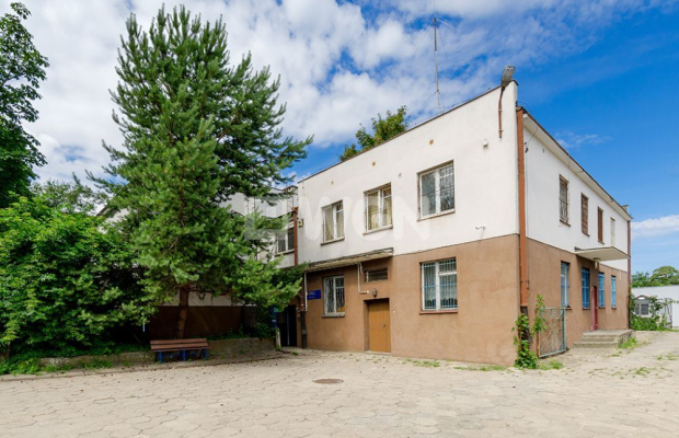 Gdynia, budynek biurowo - usługowy, sprzedam, 3 315 000 zł netto.  
  
Budynek biurowy w dobrej lokalizacji, w pobliżu gdyńskie