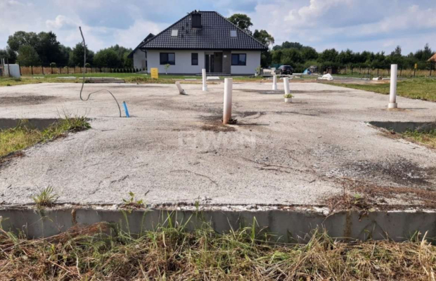 Lubin, Szklary Dolne, działka budowlana z fundamentami i płytą zerową, 14 ar, cena 125 000 zł.  
  
Na sprzedaż działka budowla
