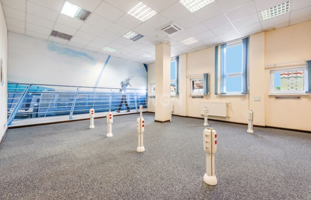 Koszalin, budynek magazynowo - biurowy, sprzedam, 1 300 000 PLN netto.  
  
Obiekt z przeznaczeniem na akademik lub hostel, w p