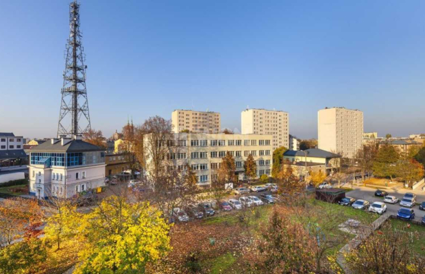 Siedlce, kompleks budynków biurowo - mieszkalnych, 3415 m2, sprzedam, 2 520 000 zł, netto.  
  
Kompleks budynków z przeznaczen