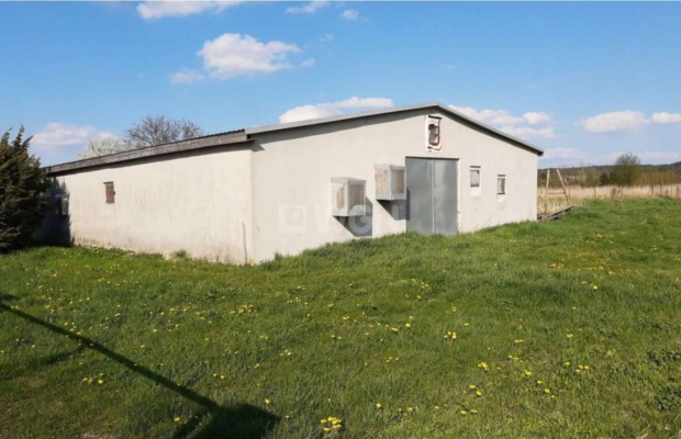 Lubków, gmina Warta Bolesławiecka, hala wraz z zabudowaniami, 550m2, wynajem 5500 zł.  
  
Na wynajem hala (usługowo-przemysłow
