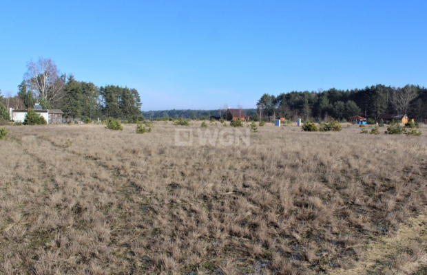 Jesiona, działka budowlana, 1724 m2, 125 000 zł, sprzedam.  
  
W ofercie sprzedaży działka letniskowa z możliwością zabudowy c
