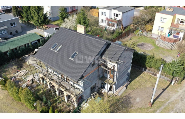 Małomice, dom do dokończenia 270 m2, działka 665 m2, sprzedam, 299 000,00 zł.  
  
Na sprzedaż dom położony w cichej i spokojne