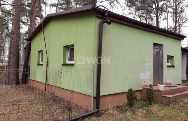 Rokitki, domek letniskowy, 2 pokoje, sprzedam 270.000 zł  
  
Na sprzedaż domek letniskowy parterowy o powierzchni użytkowej ok
